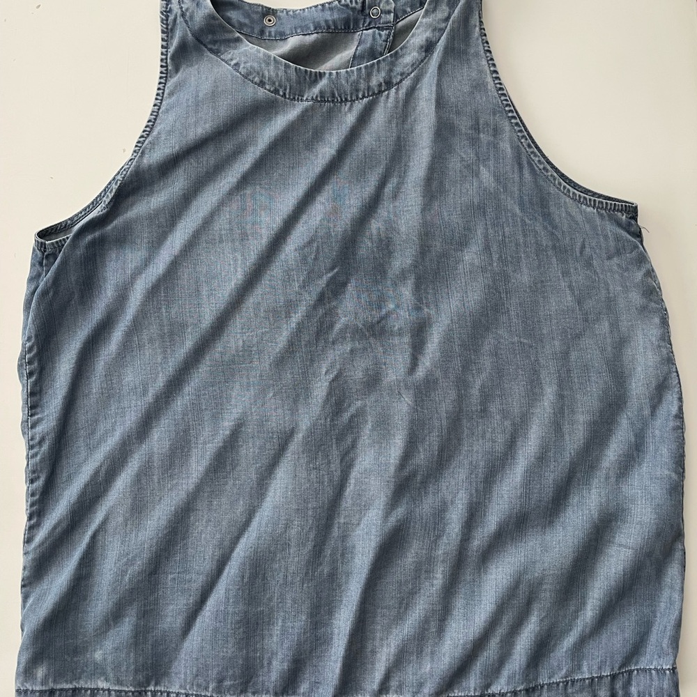 GAP Sleeveless Denim Top